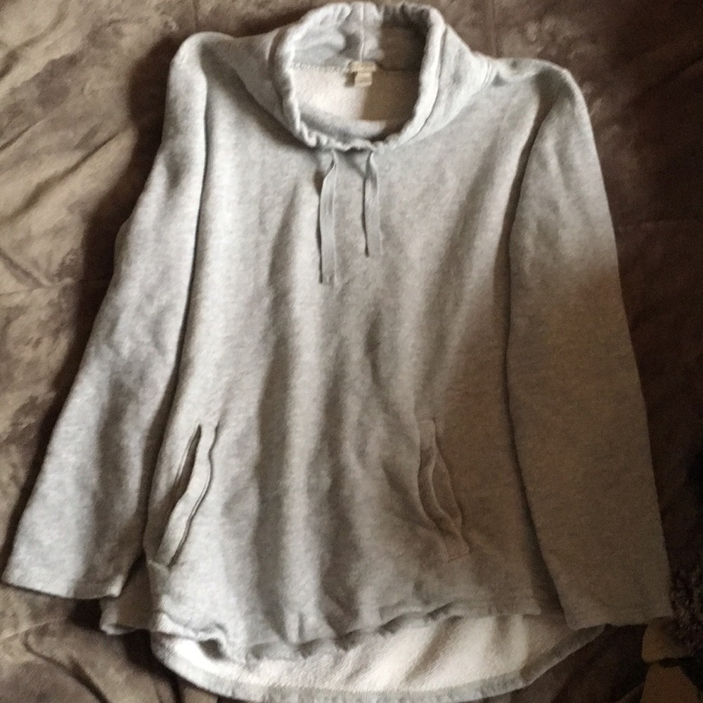 high neck athletic sweatshirt
